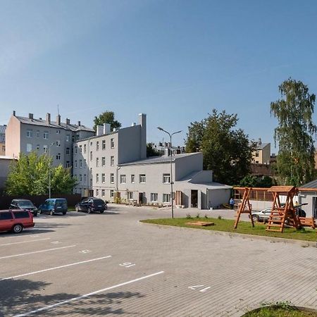 Spacious Home In Central Riga Esterno foto